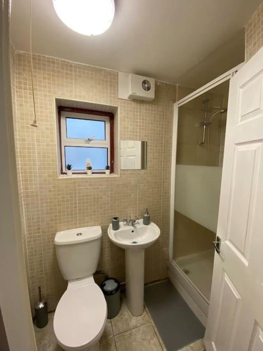 Entire 2 Bed Flat 10 Mins To Central * Londres